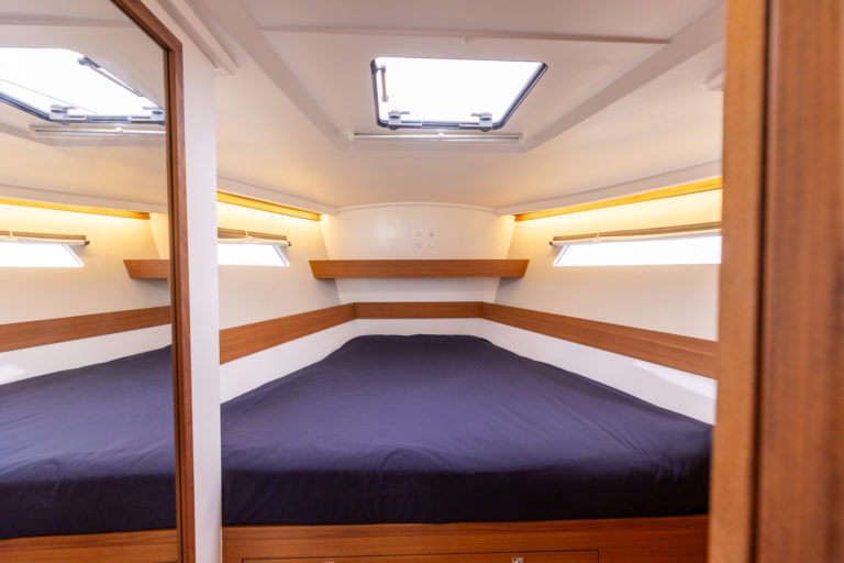La cabine avant, large et bien éclairée