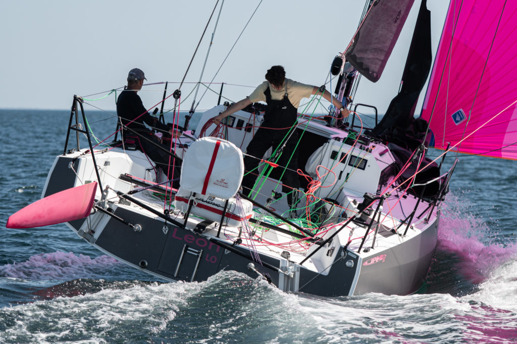 le jpk 1050 sous spi asymétrique, dans du vent medium faible