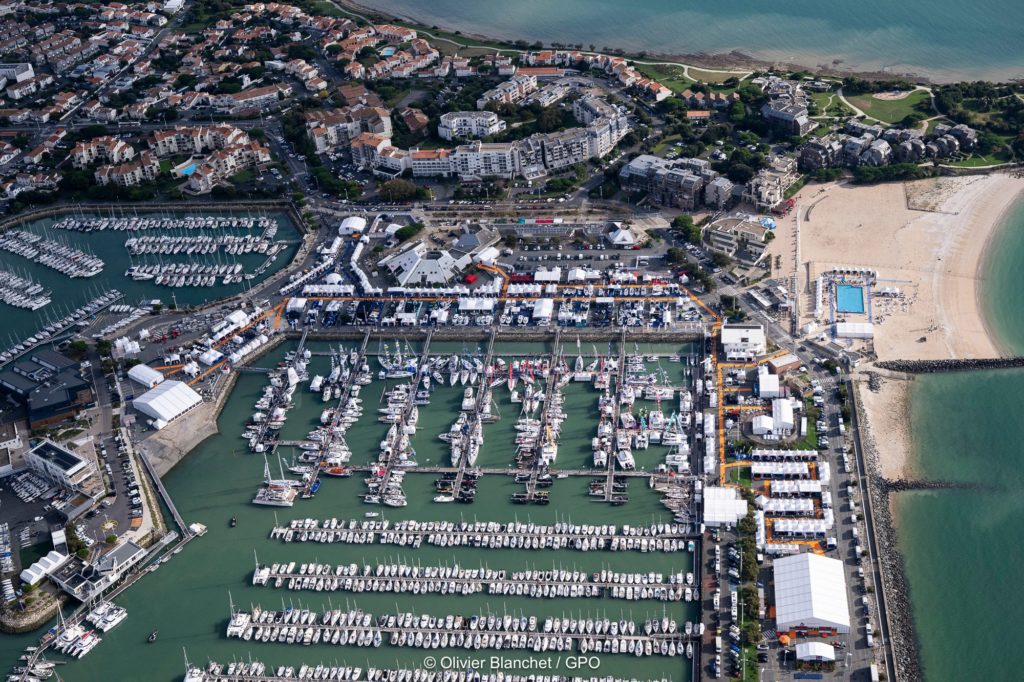 vue aérienne du port des minimes de la rochelle lors du grand pavois 2025